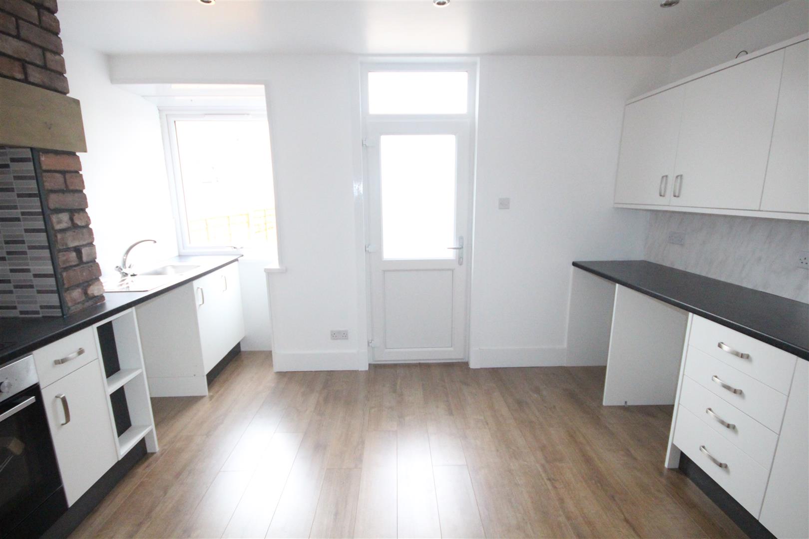 2 bedroom semi-detached house Let Agreed in Brierfield - IMG_7246.jpg
